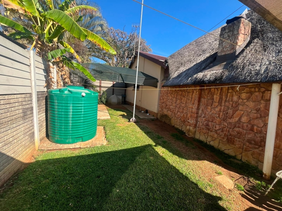 3 Bedroom Property for Sale in Geelhoutpark North West